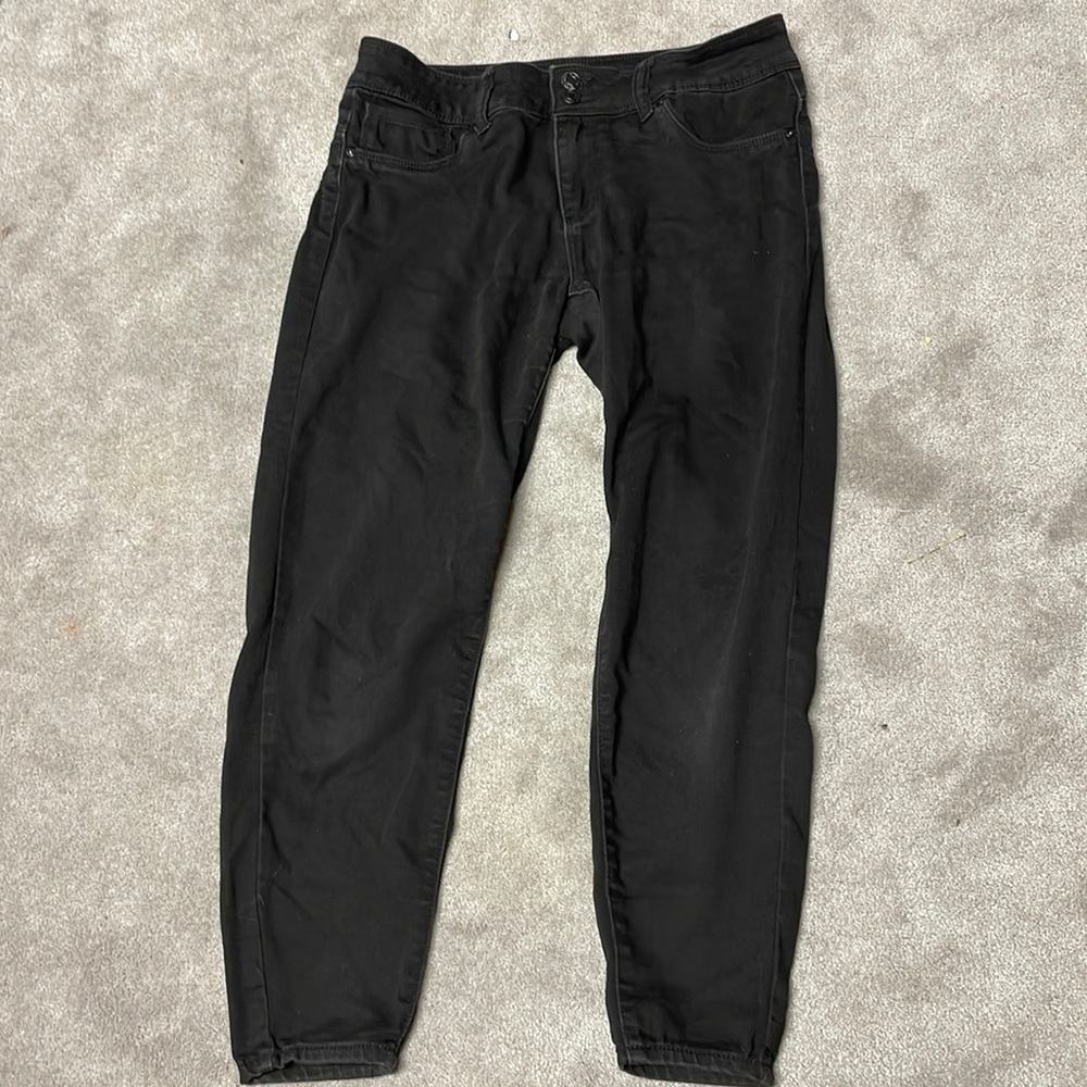 Blue Savvy brand. Black. Size 11/30